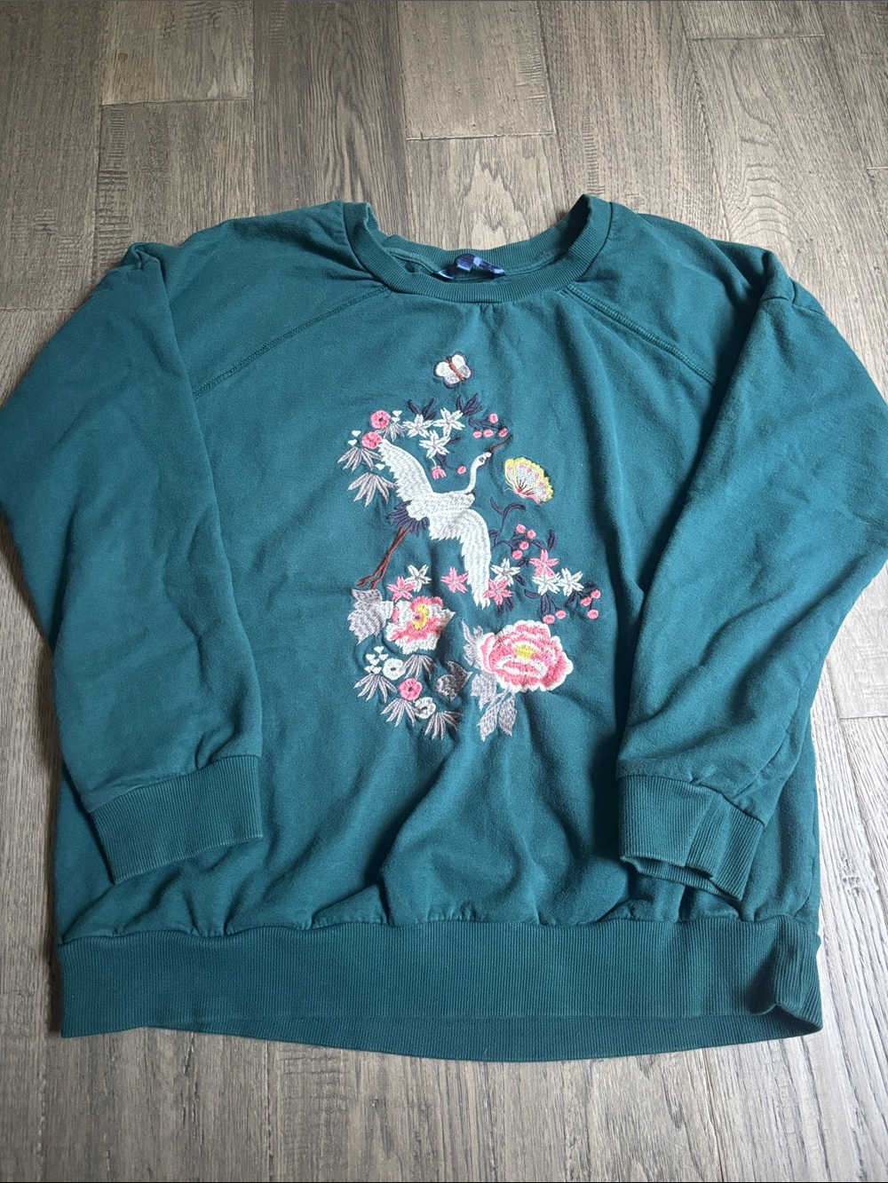 Annabelle | 100% Cotton Embroidered Teal Sweatshirt Floral Crane Size Medium
